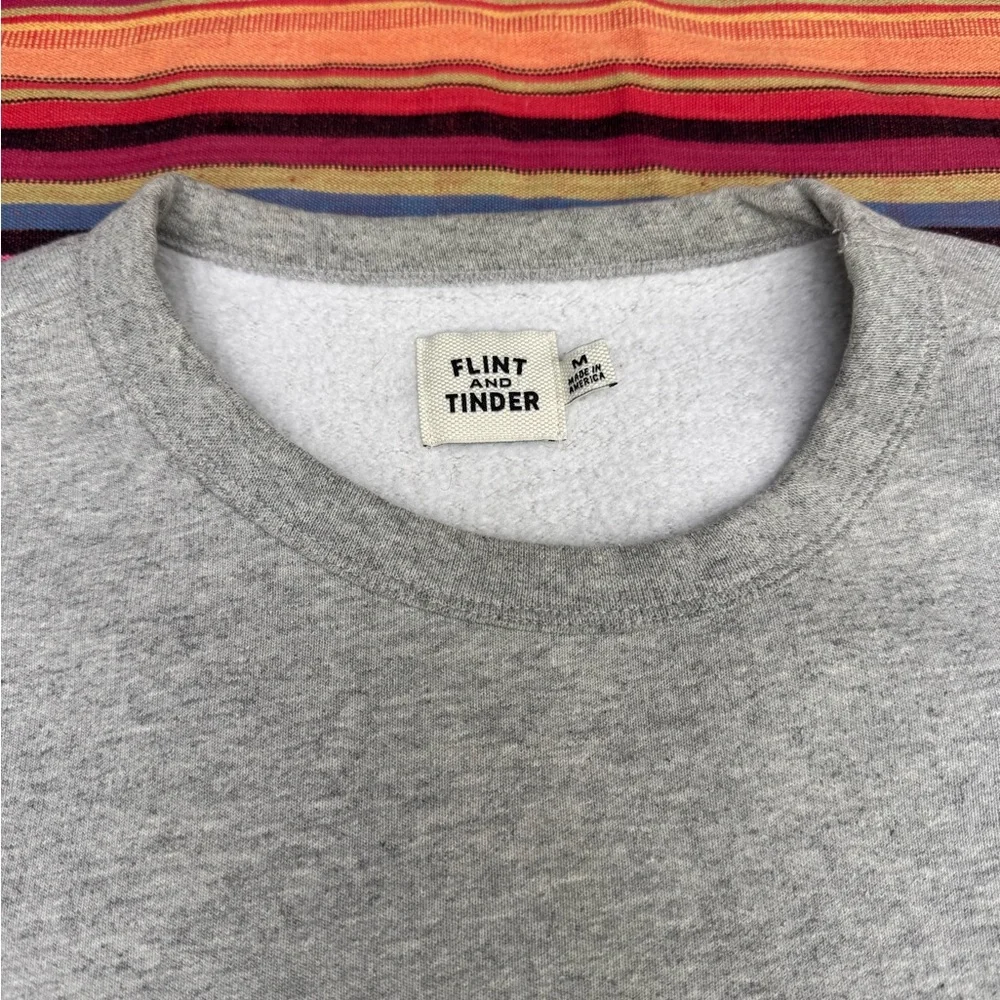 FLINT & TINDER 10 YEAR CREWNECK SWEATER Made In USA mens M - Picture 2 of 5